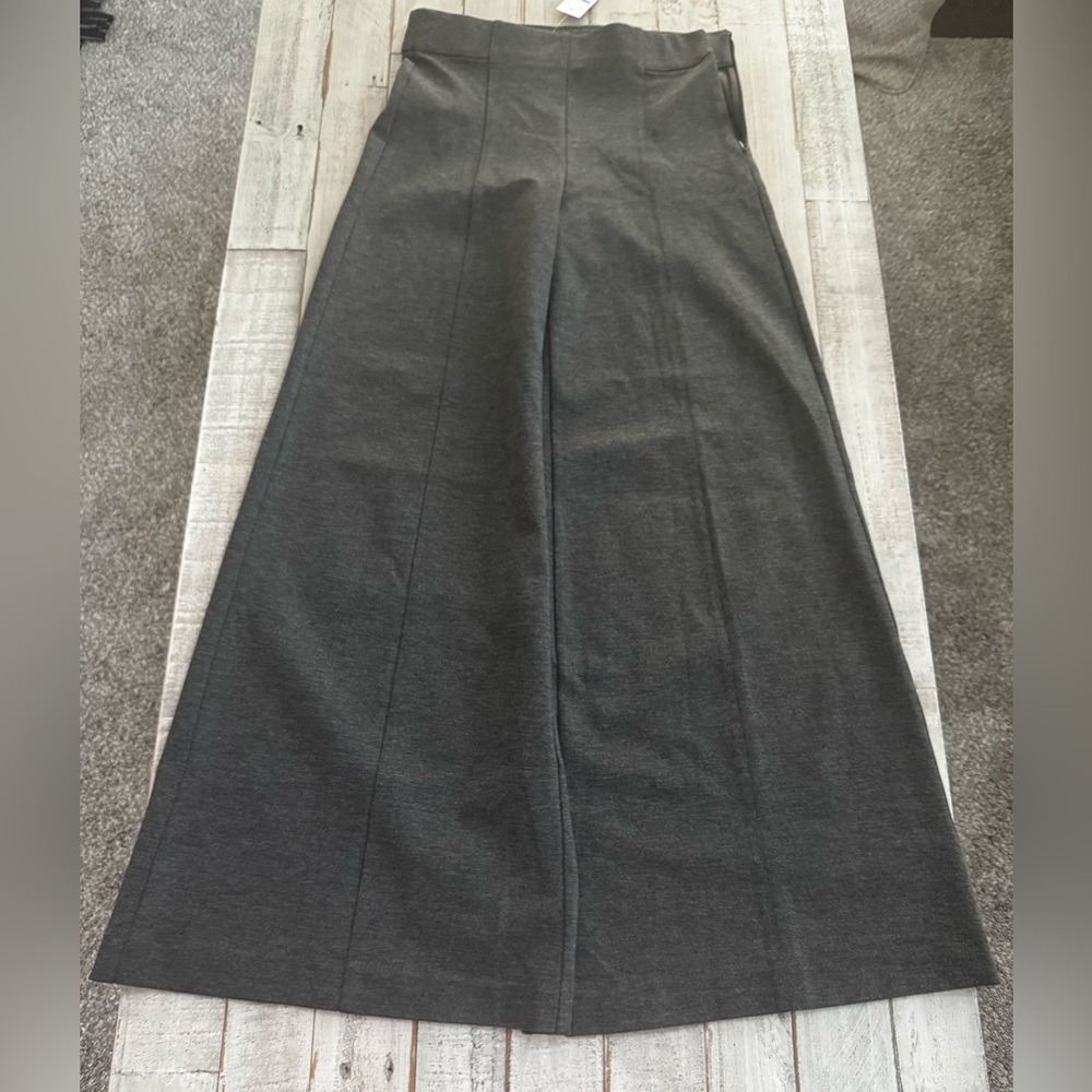 Ann Taylor Charcoal A-Line Skirt